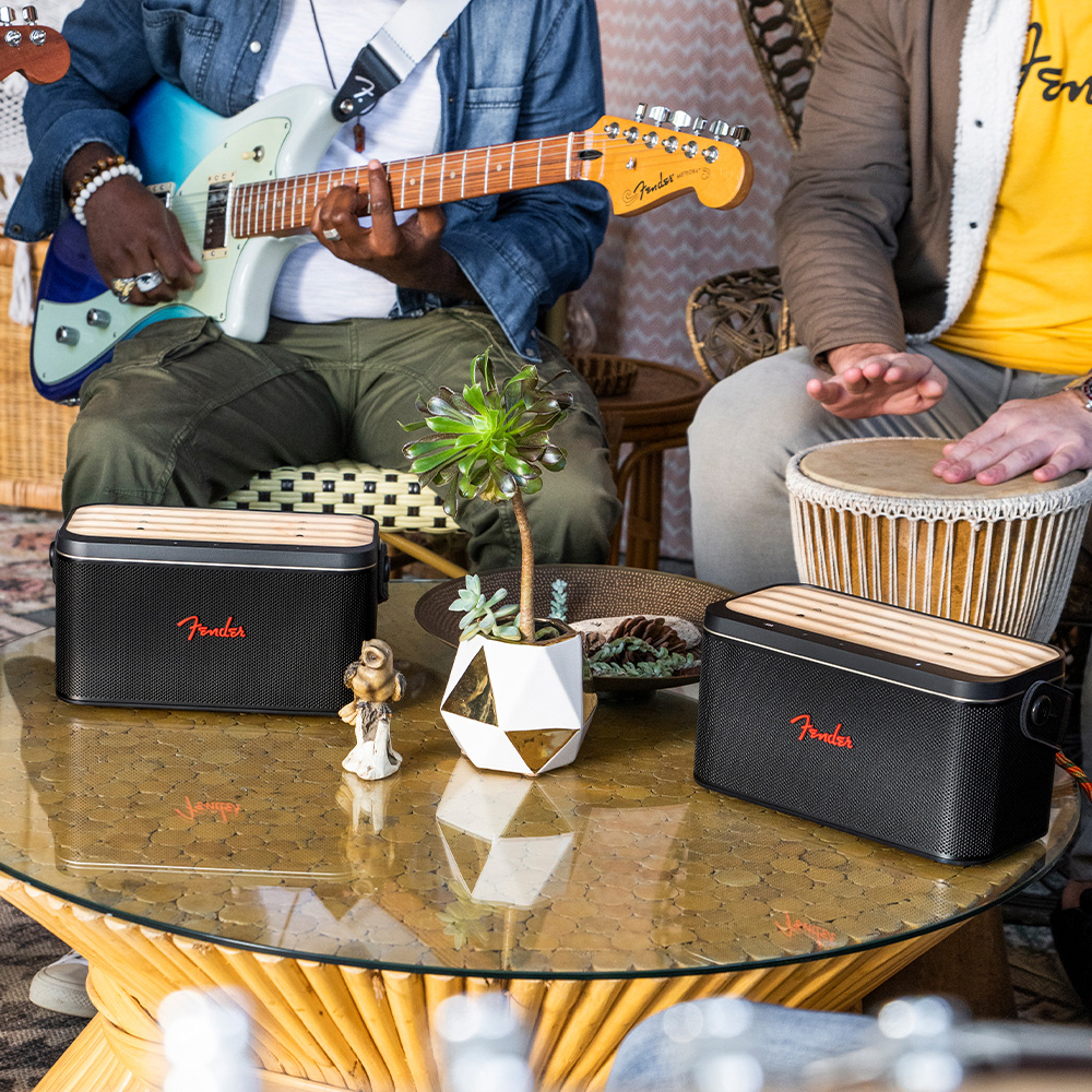 Fender Audio RIFF Bluetooth Speaker｜ミュージックランドKEY