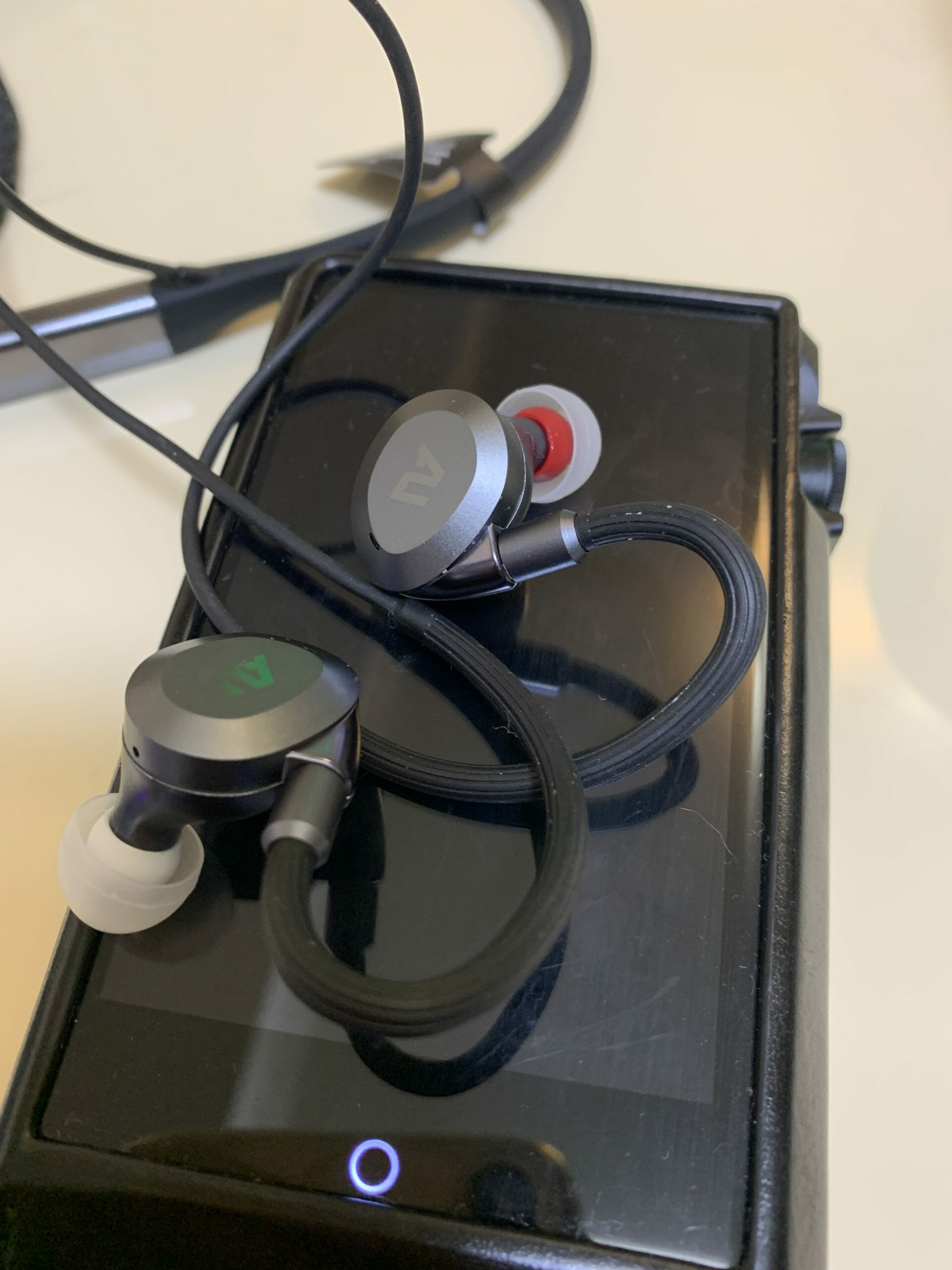 じっくりと試聴 Ausounds AU-Flex ANC Bluetoothハイブリッド平面駆動