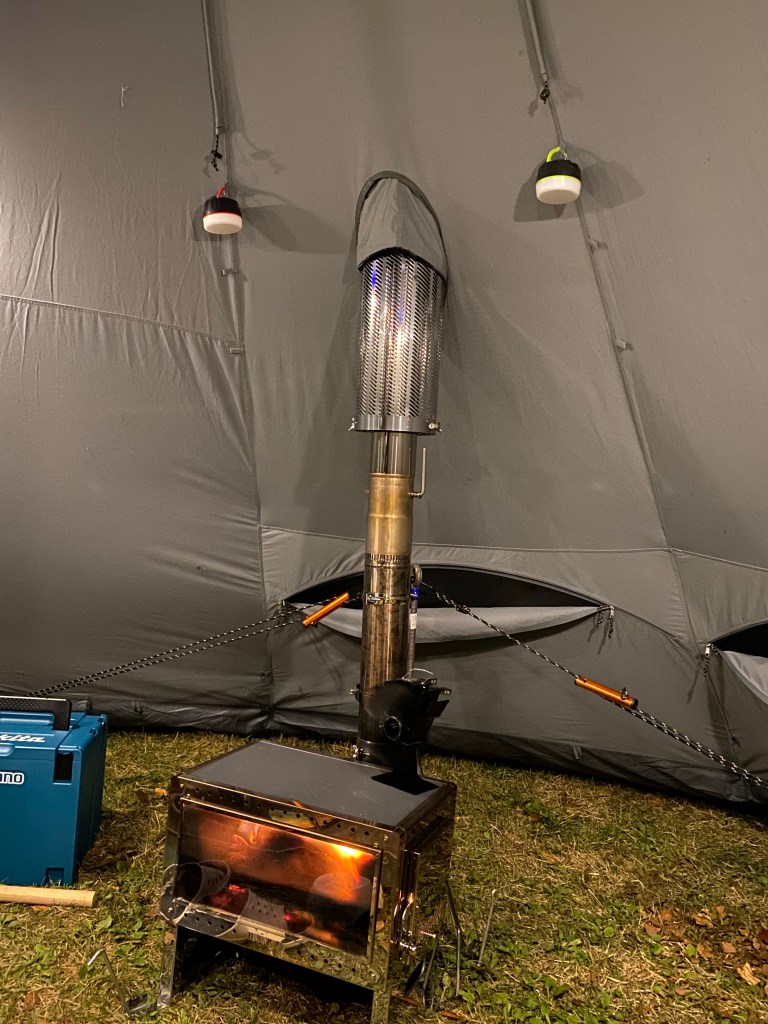 冬キャンプの必需品】薪ストーブでぽかぽかテント【おすすめキャンプ