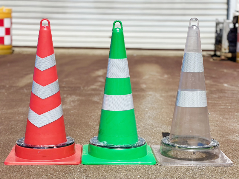 ソーラー式LEDコーンセキュリティコーン(透明コーン) - 株式会社