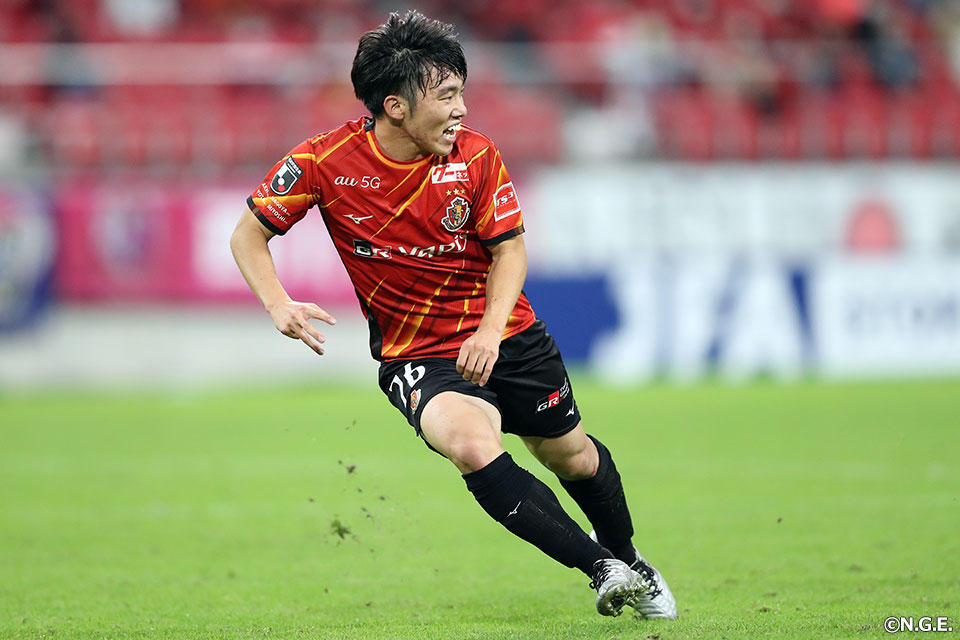 成瀬竣平 | 選手・スタッフ | チーム | 名古屋グランパス公式サイト