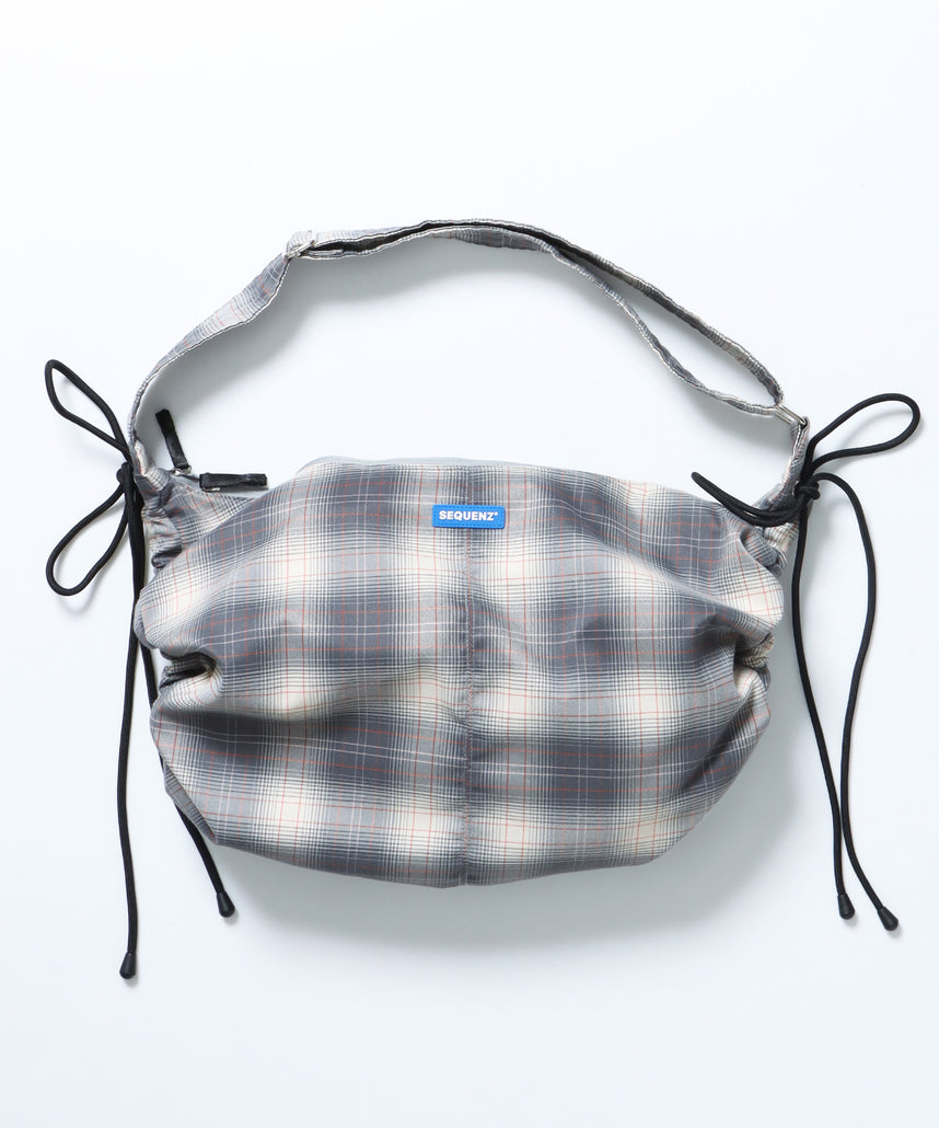SEQUENZ（シークエンズ）】SHOULDER GATHER BAG / テック ショルダー