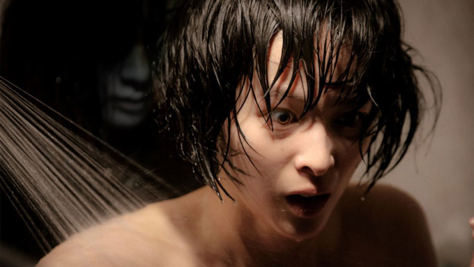 座席が揺れるだけ」なんて、もう古い！新感覚ホラー『雨女』で4DX体験