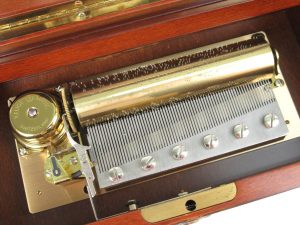 REUGE（リュージュ）の値段は？最高峰オルゴールの特徴と価格相場を