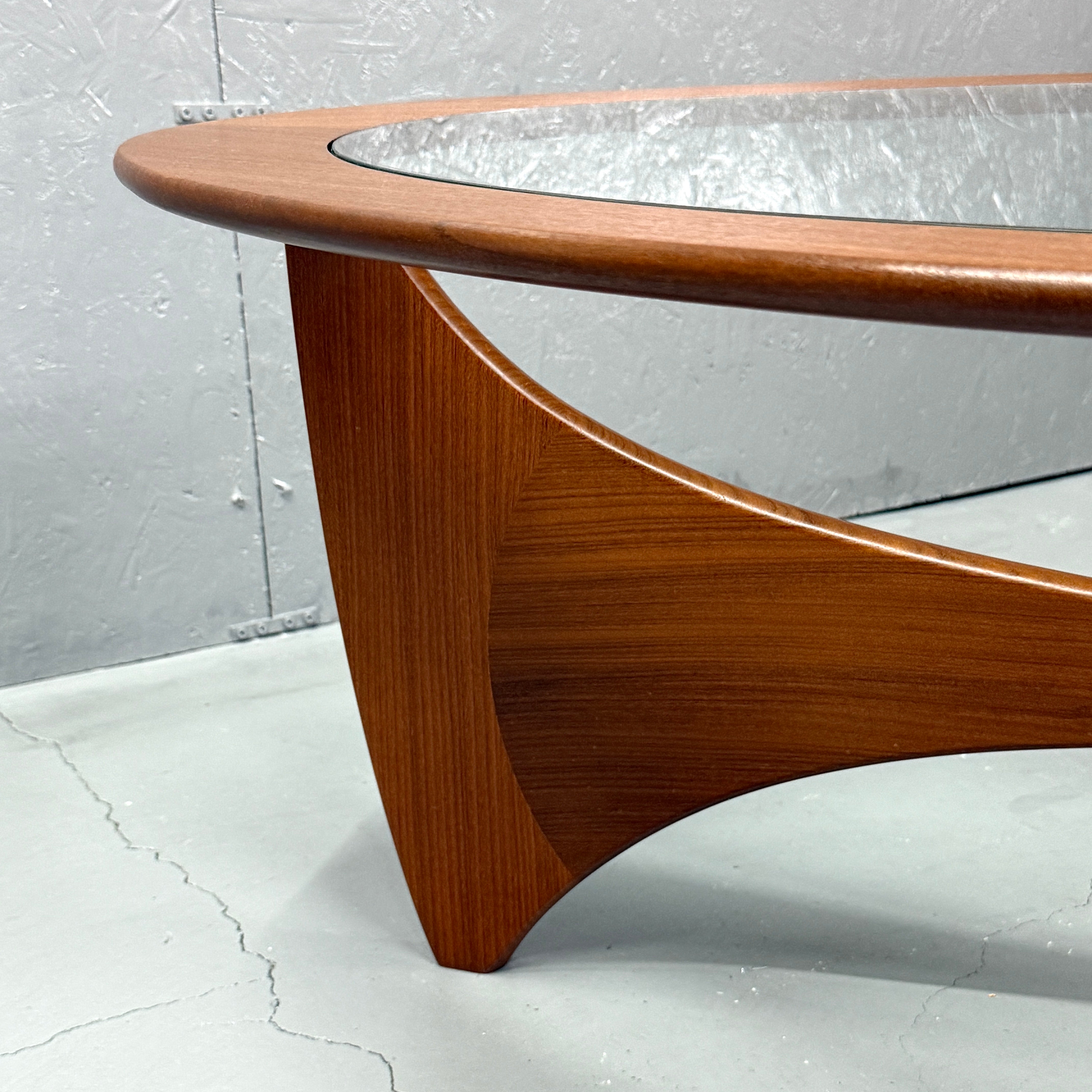 G-PLAN(ジープラン) / ASTRO OVAL COFFEE TABLE アストロ オーバル