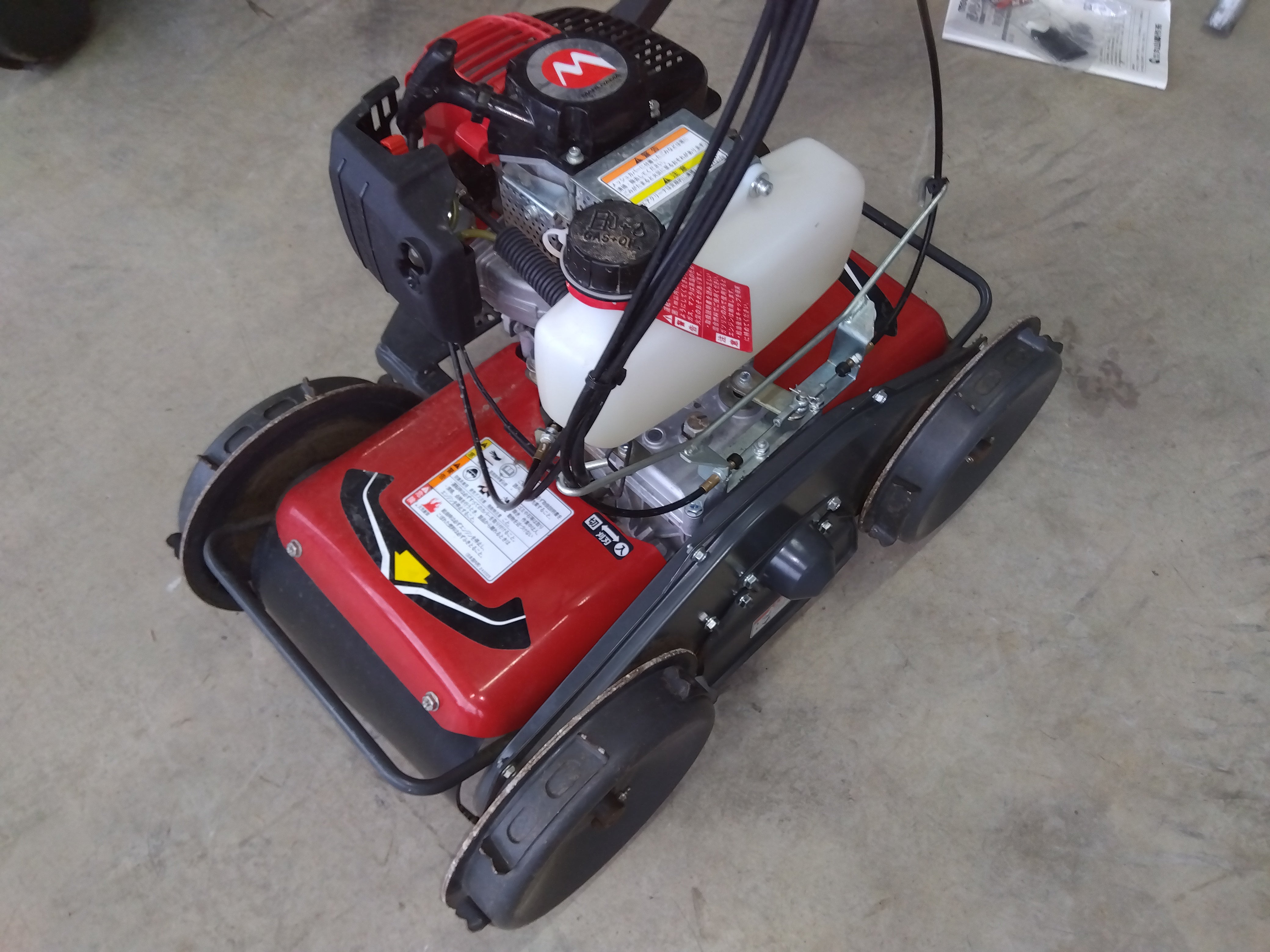 丸山 自走草刈機 スパイダーモア KJ-30【山形店9085】 – 農キング