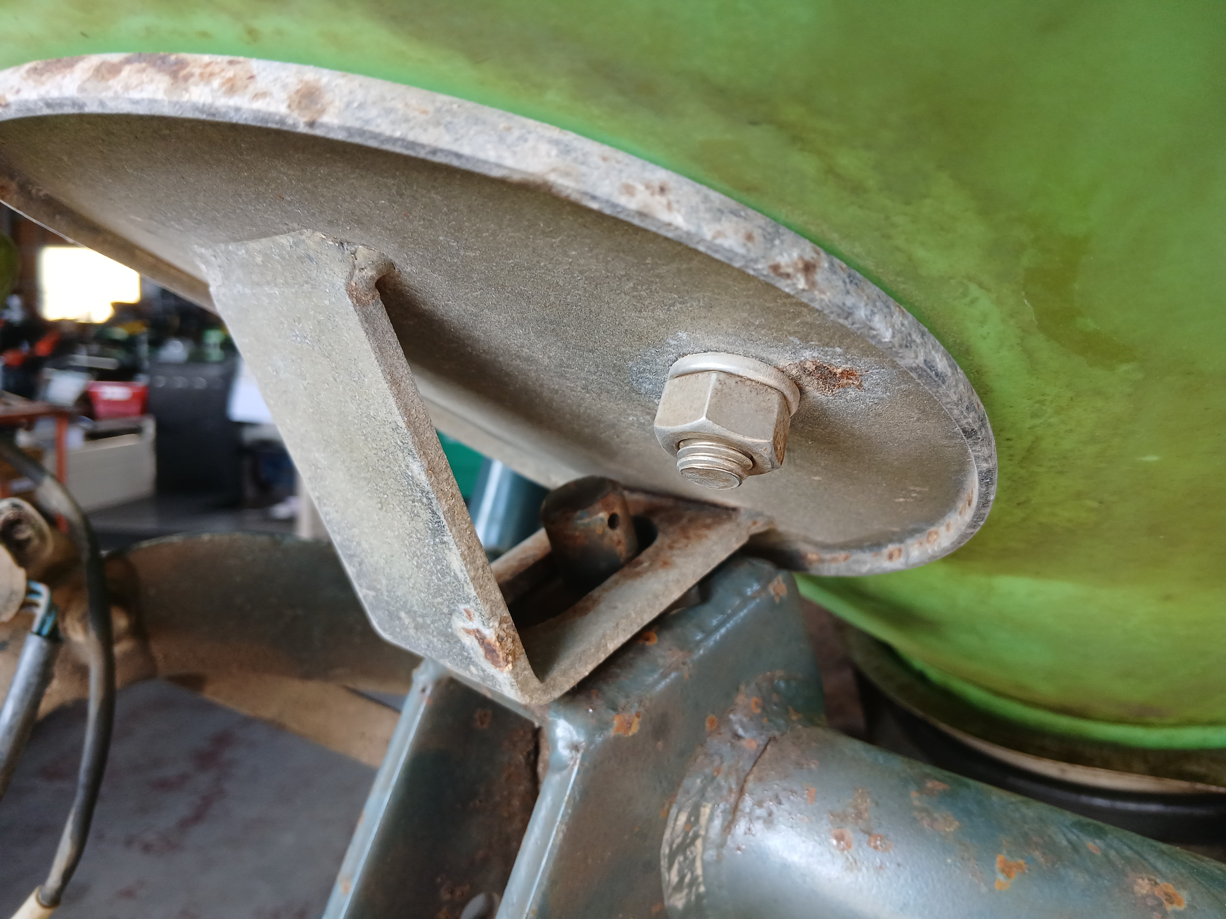 ニプロ 中古 ブロードキャスター MC07 スピナー式 電動開閉 【宮城2610