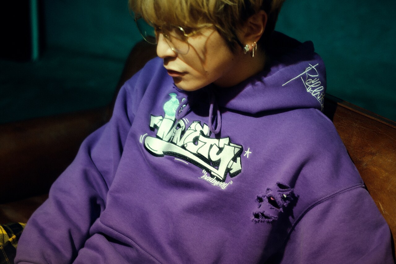 badmood × 9090 Rabbit Hoodie purple着用イメージ [画像ギャラリー 15