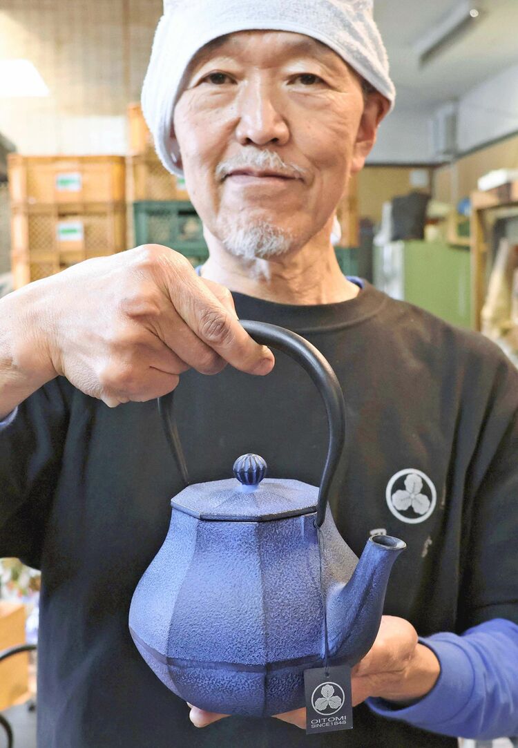 大谷の鉄瓶」に注文殺到 SNSで紹介 1年待ち 故郷岩手の工房「及富