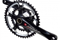 スギノ：耐久性はそのままに30%軽量化。カスタムワークス BB SLC