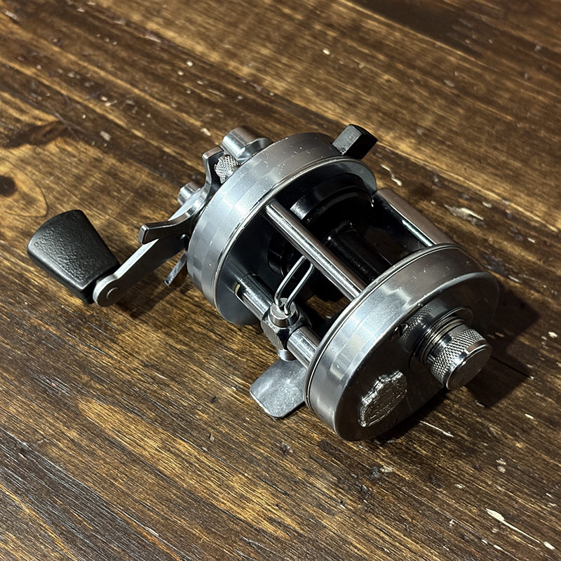 Abu Ambassadeur 2500C Bait Casting Reel 770100 アブ アンバサダー