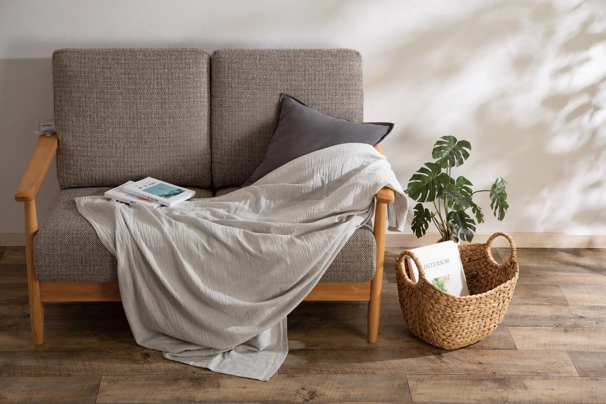 フレンチリネン混ケット」は夏にオススメの麻を使った涼しい