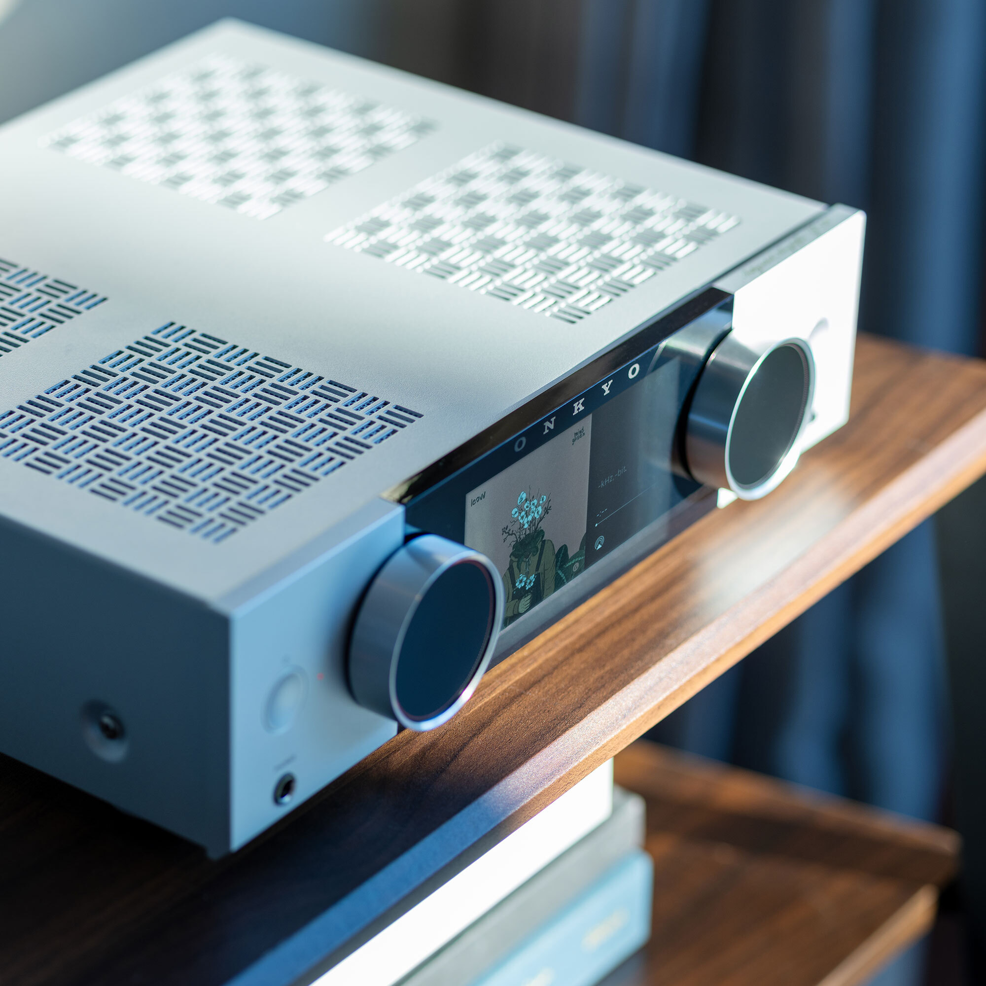 Muse Y-50 Network Streamer & Integrated Amplifier | Onkyo