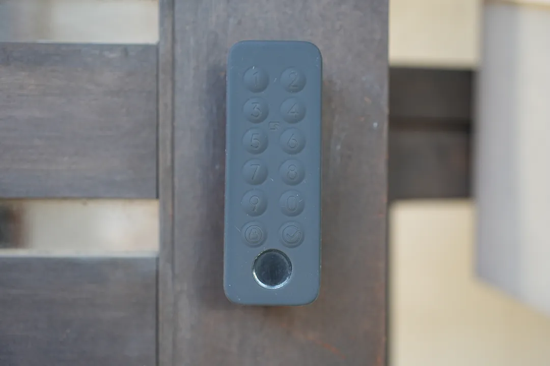 SwitchBot 指紋認証パッドカバーが届いたのでさっそく装着してみました