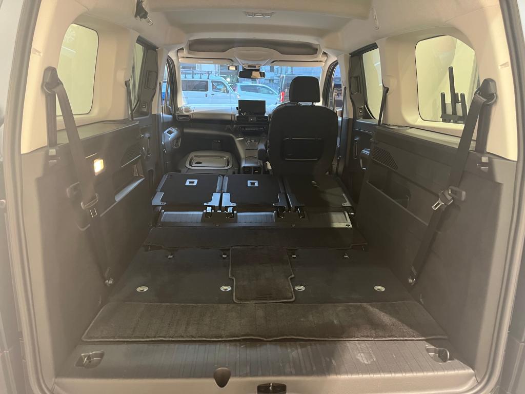 シトロエン大田 公式サイト - BERLINGO LONG ラゲッジスペースについて