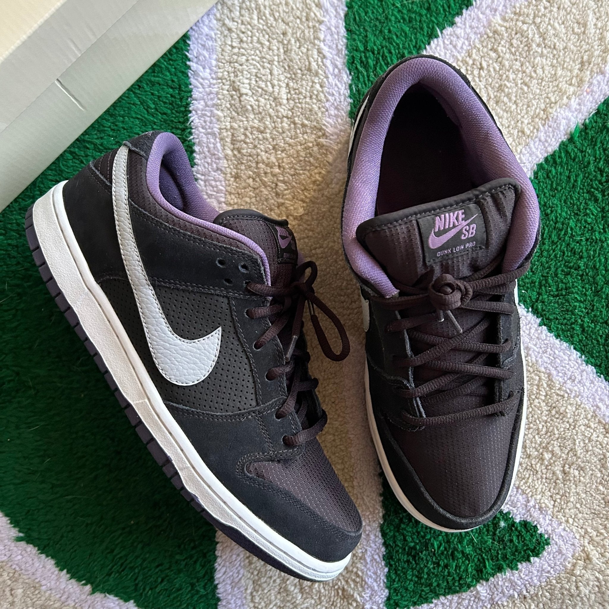 2012 Nike SB Dunk Low Black Canyon Purple (US9.5) – outkits.com