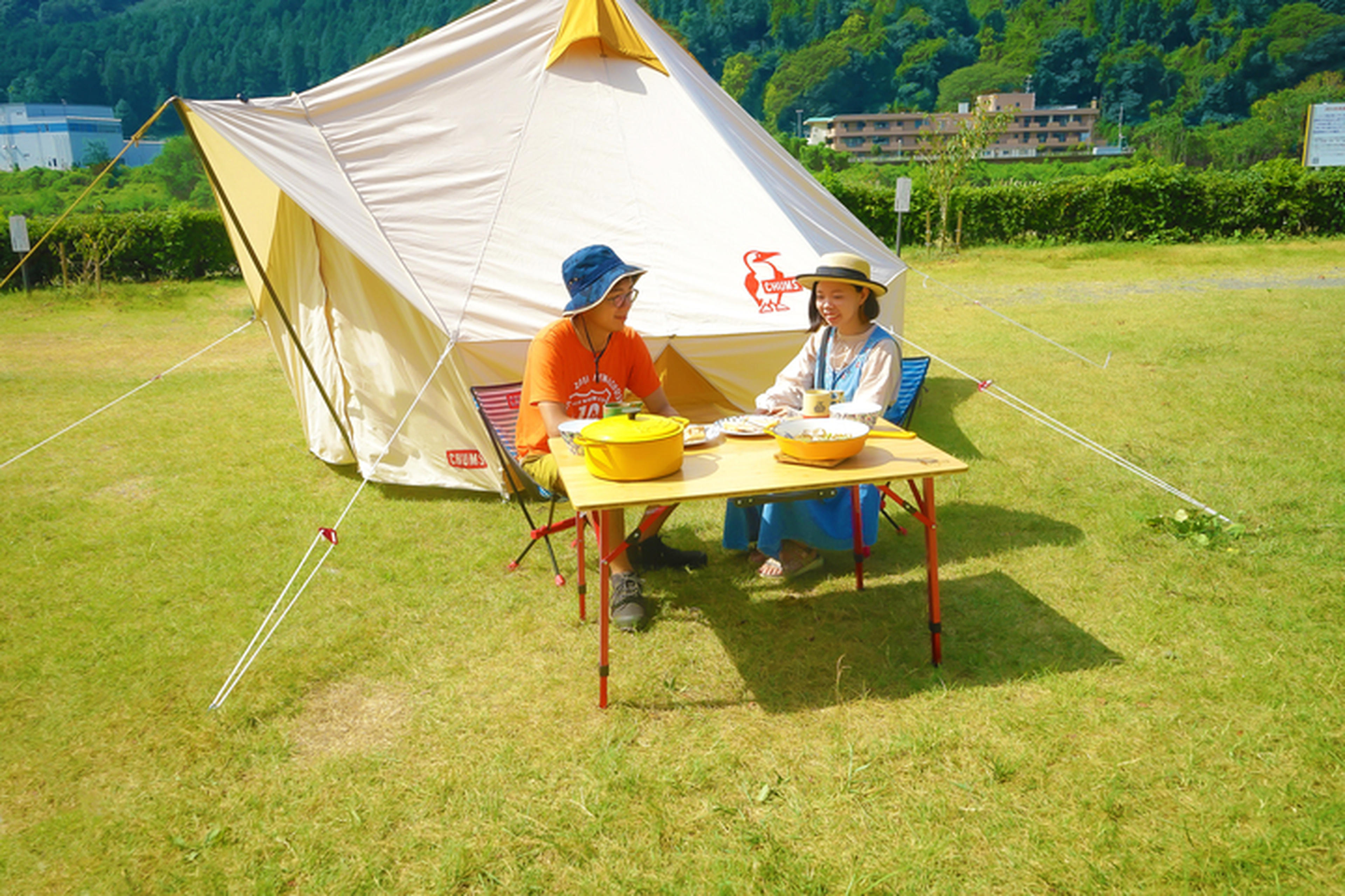 おしゃれキャンプに憧れる初心者必読！hinataレンタルでALLチャムス