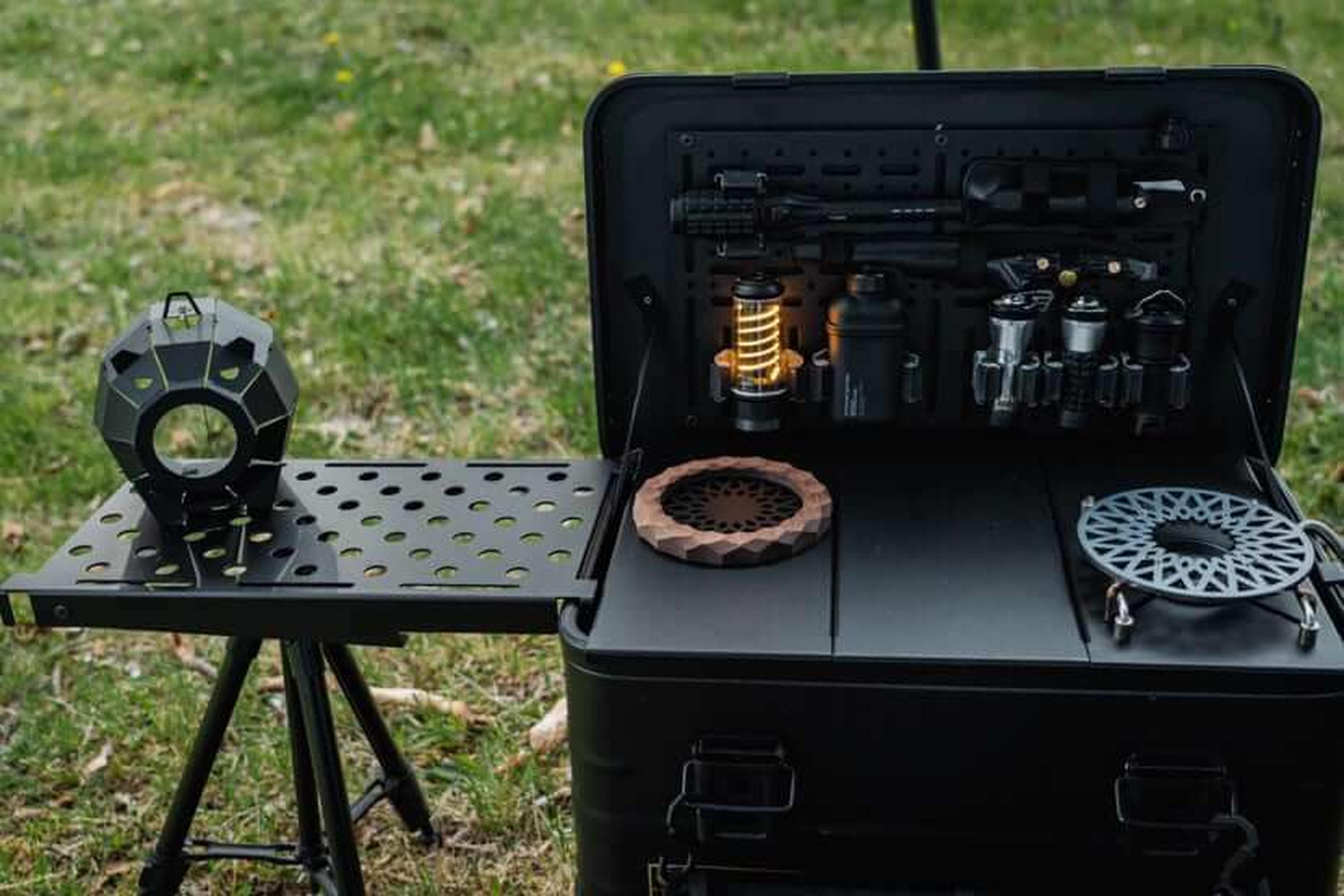 1050WORKS】武骨さと頑丈さに惚れる！国産車メーカーが頼る町工場発の