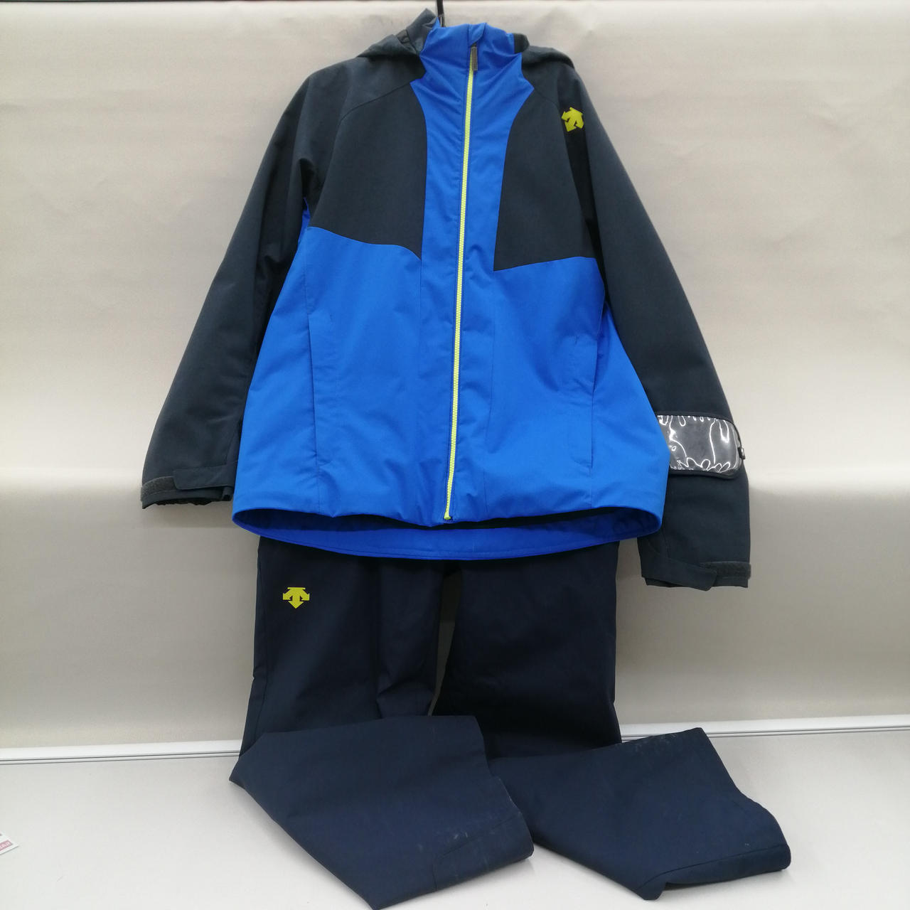 DESCENTE|スキーウェア上下セット|【ハードオフ公式通販】オフモール