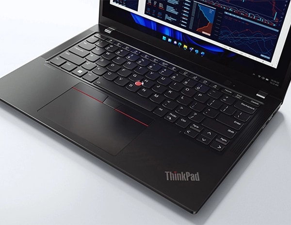 ThinkPad X13 Gen 4 (第13世代Intel® Core™) | コンパクトな13.3型