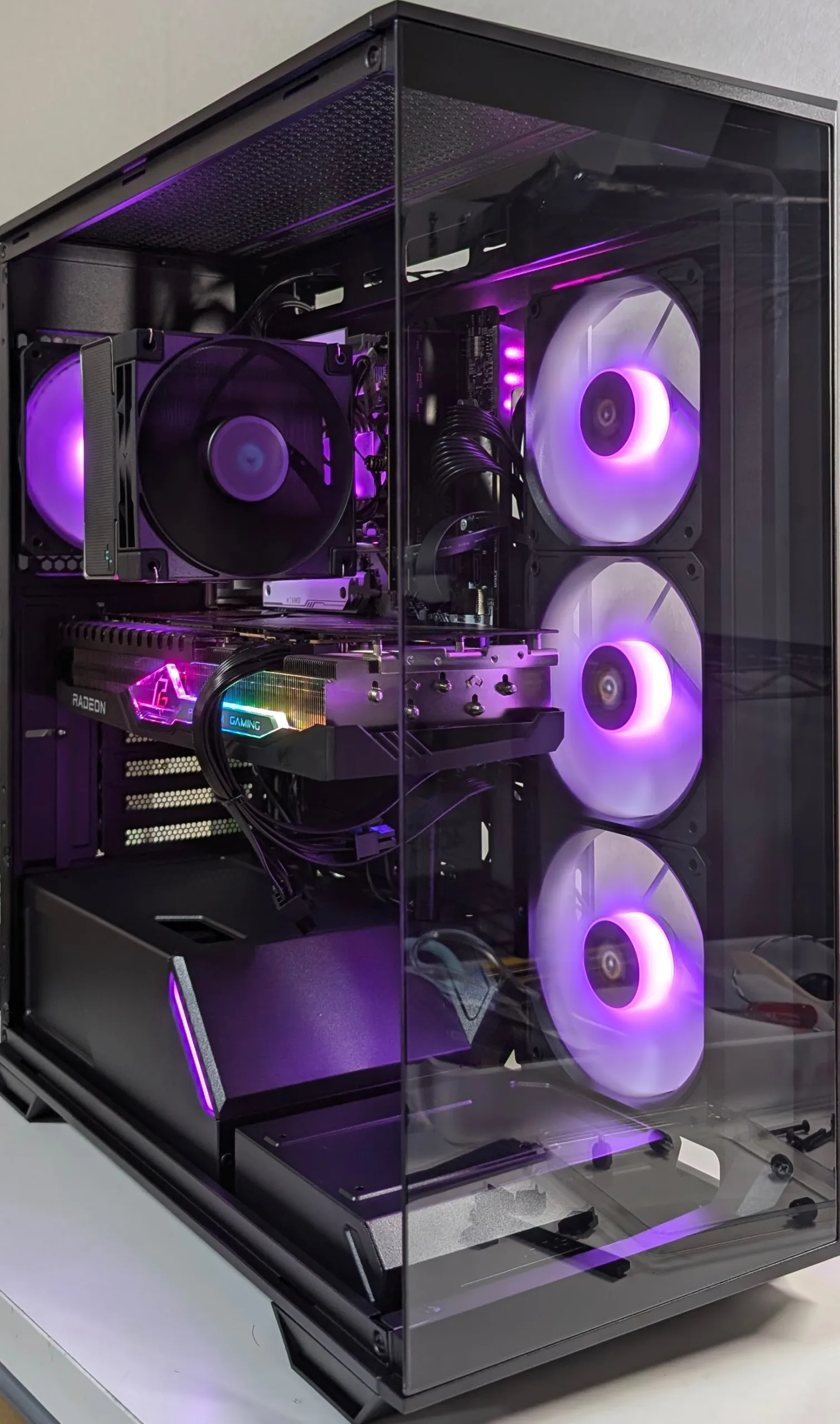 ゲーミングPC Ryzen7 7800X3D RX7900XTの組立 30万円程度 - ゲーミング