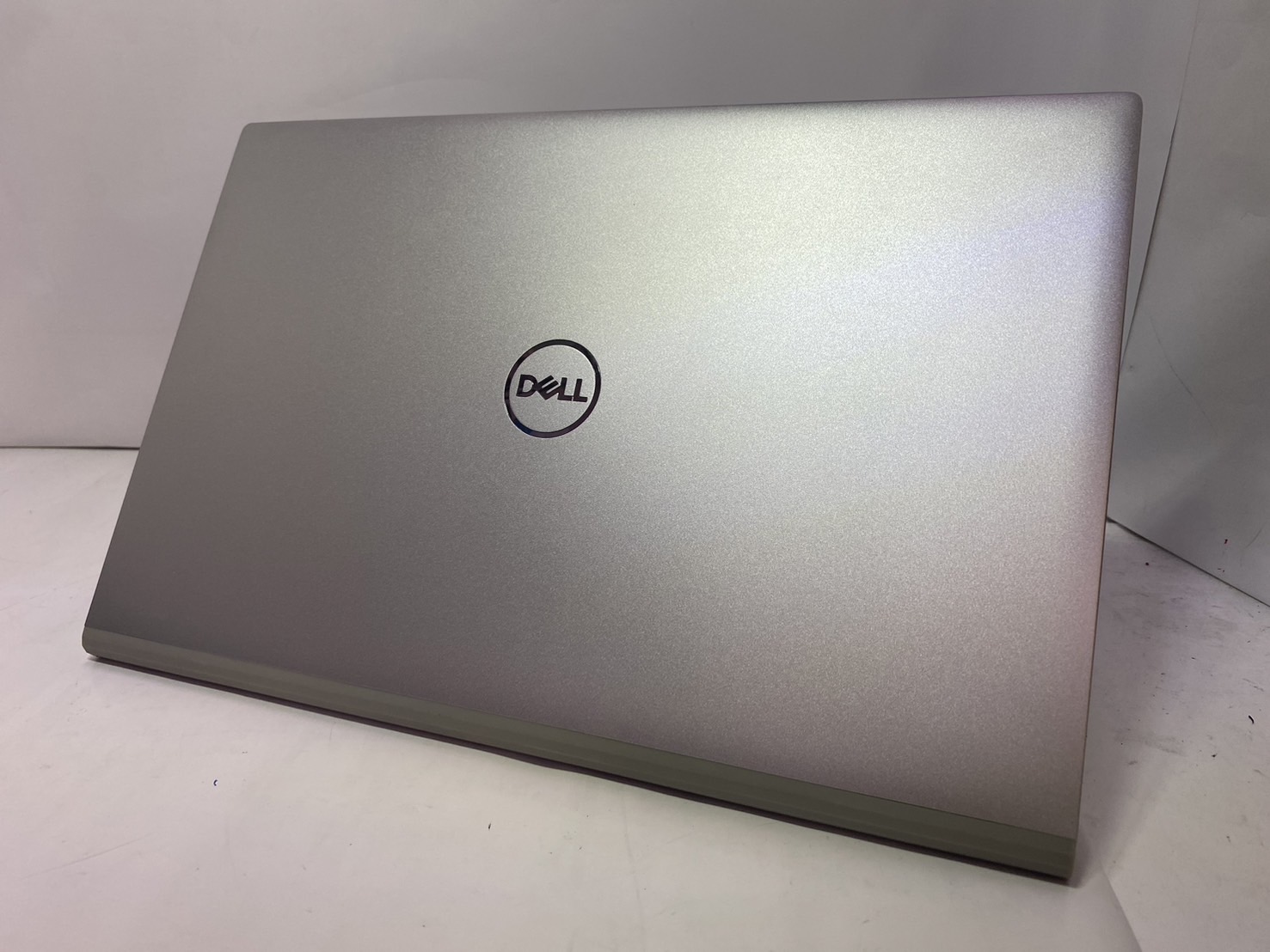 DELL(デル) Inspiron 5301 P121Gの激安通販(詳細情報) - パソコン