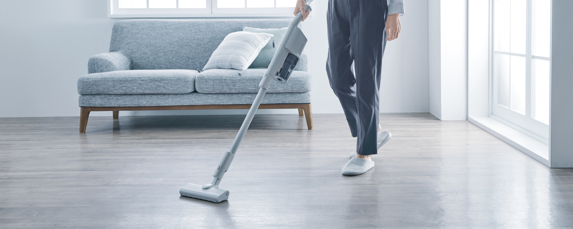 概要 サイクロン式コードレススティック掃除機 MC-SB34J | 掃除機