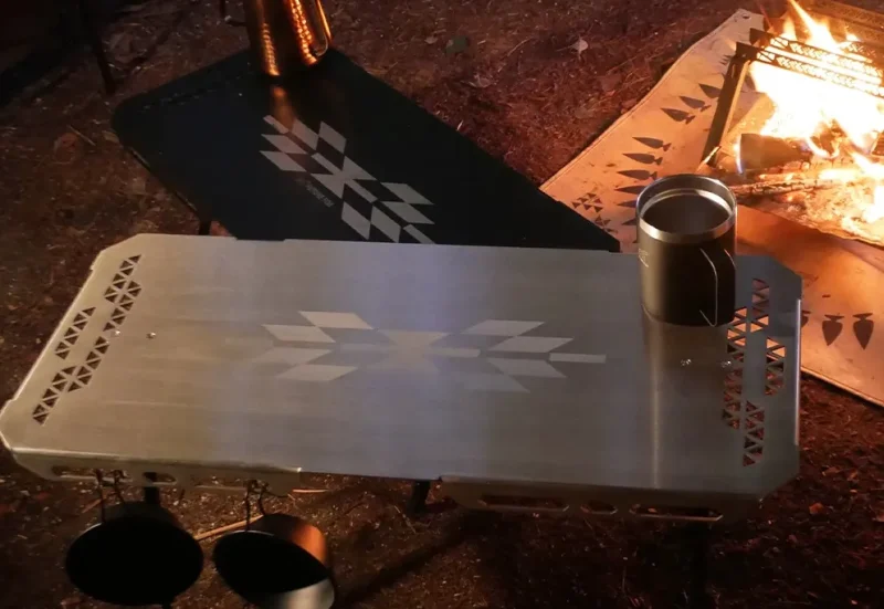 FUTUREFOX「ナハボ焚き火サイドテーブル」レーザー刻印とスリット加工