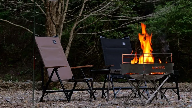 収納性と快適性を両立したストレージコンパクトリクライニングチェアHB