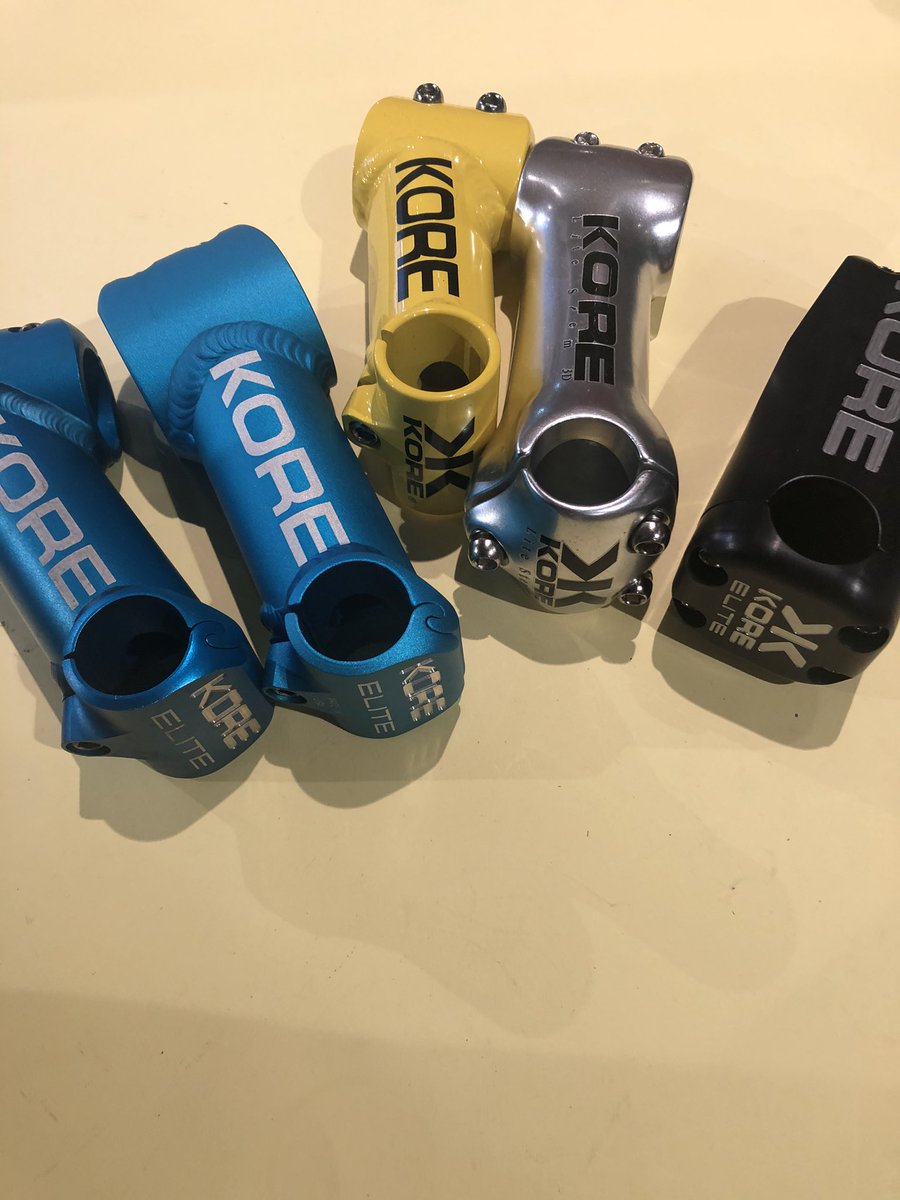 オールドMTB｡ KOREのステムです。他には赤などもありました。