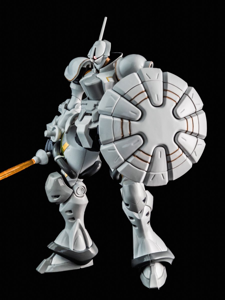 完成しました。 HG 1/144 エグザベ専用ギャン 水性塗料の筆塗り全塗装