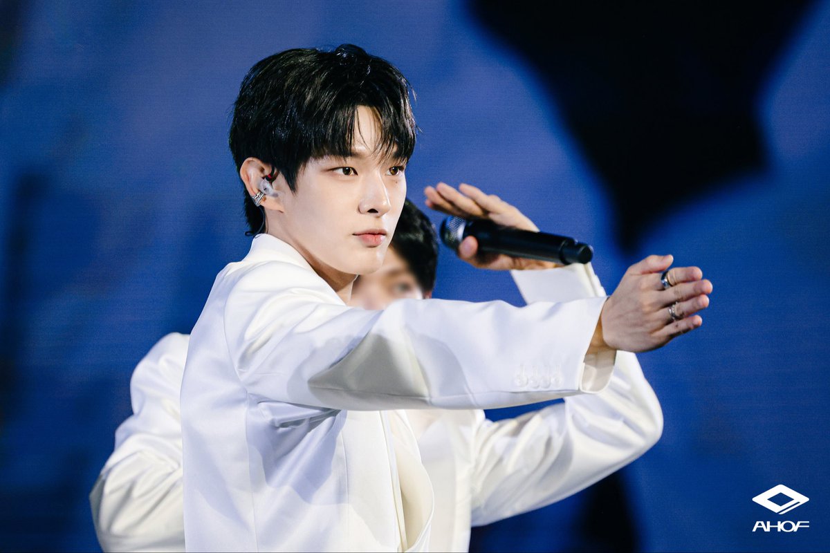 These Steven photos should be in my media. #STEVEN #스티븐 #STVN #AHOF