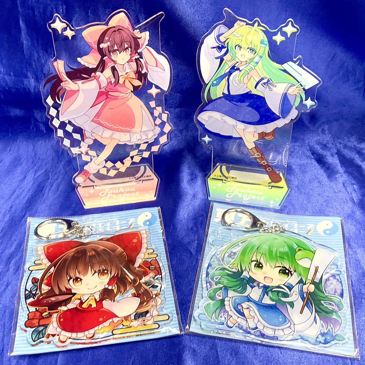 アキバホビー秋葉原店にて、東方Project 博麗霊夢・東風谷早苗グッズ