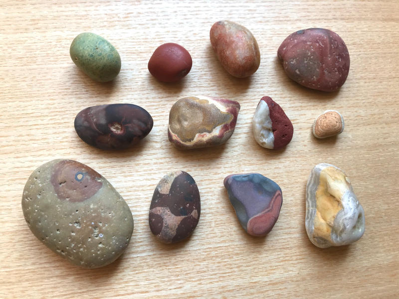 海で拾った石】 十二石 : azukki的.