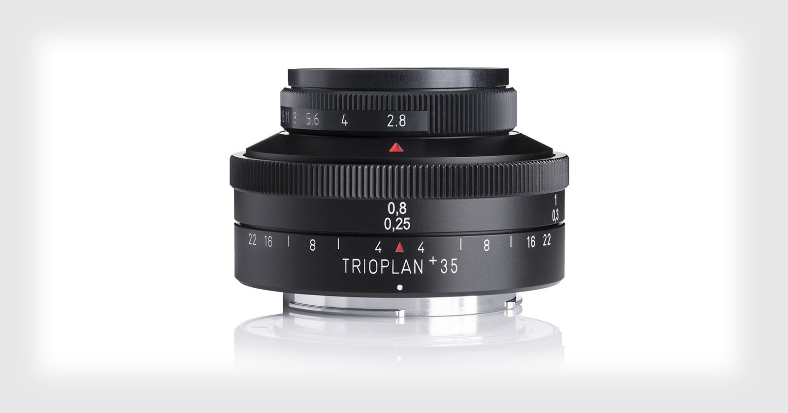 Meyer-Optik Unveils a 35mm f/2.8 to Complete the Trioplan Trilogy