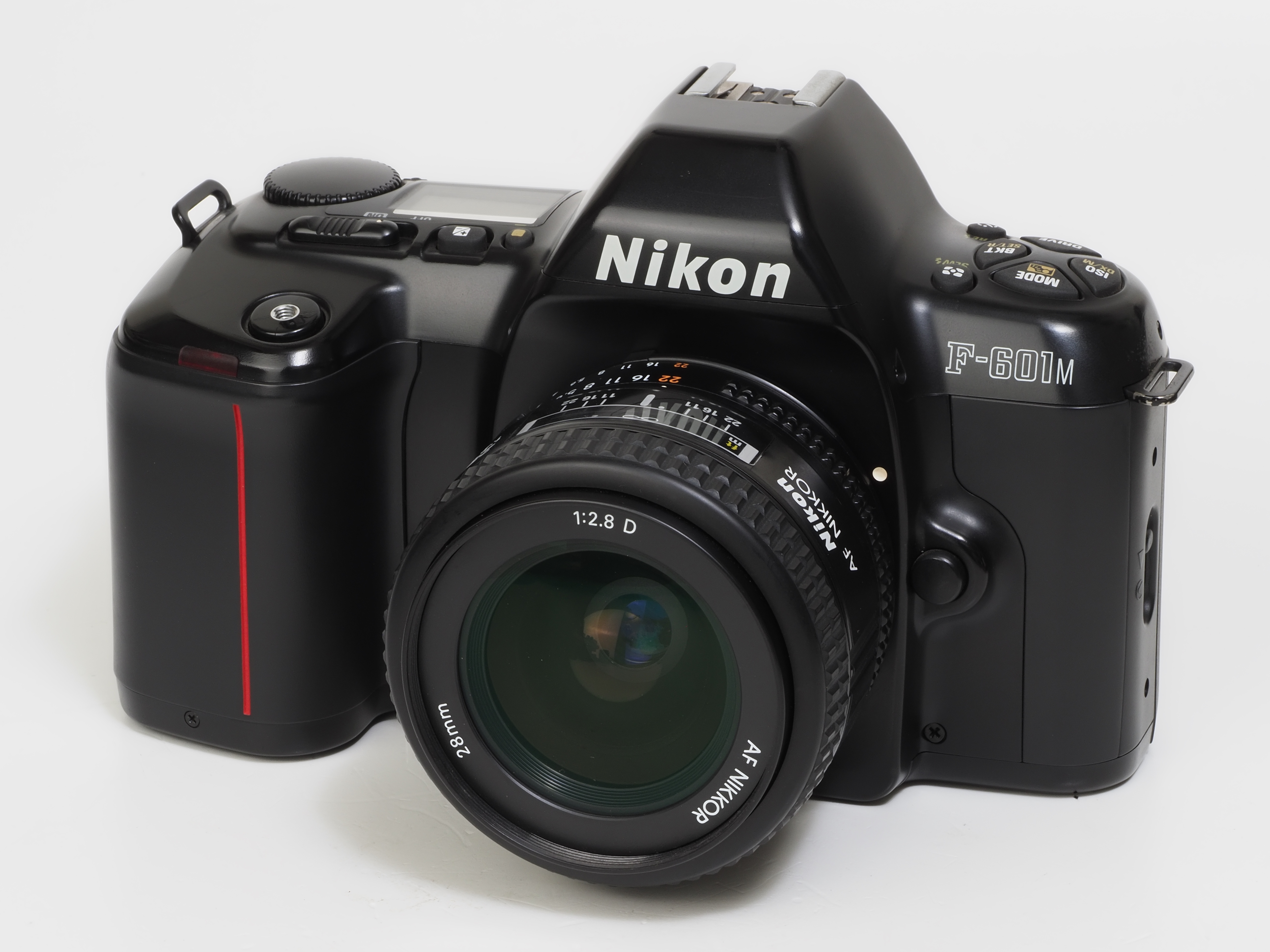 赤城耕一：第44回 F-601からAF機構を取り除いた、 漢気のあるカメラ