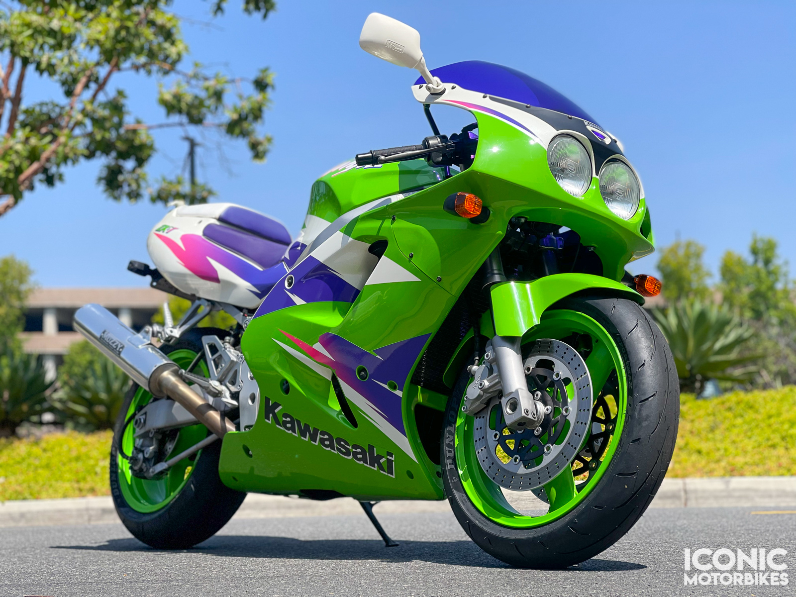 Kawasaki ZX-7 - 1-X3.jpg