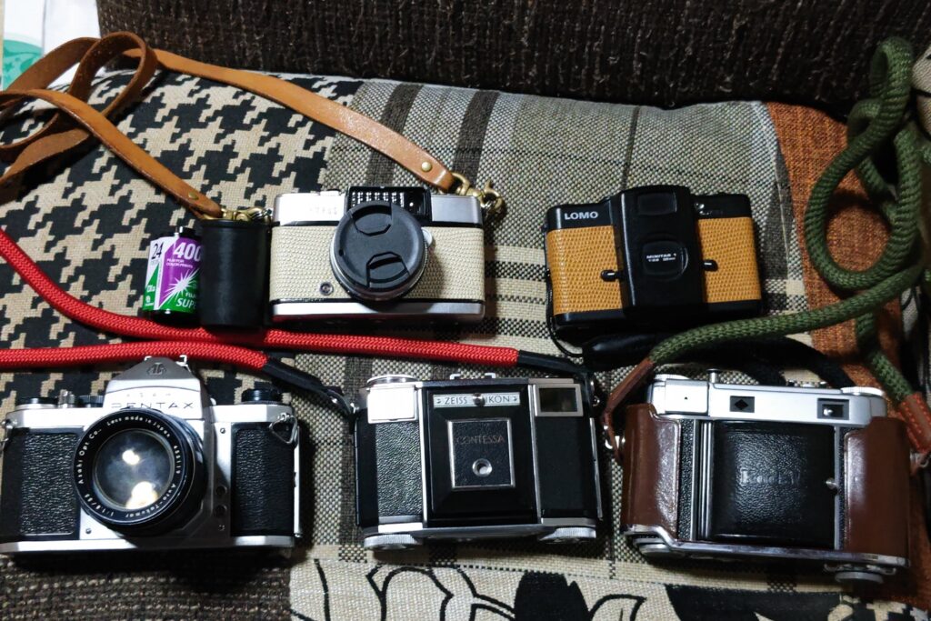 伯爵夫人」と呼ばれるカメラ「Zeiss Ikon Contessa 35」 - PHOTOWALK