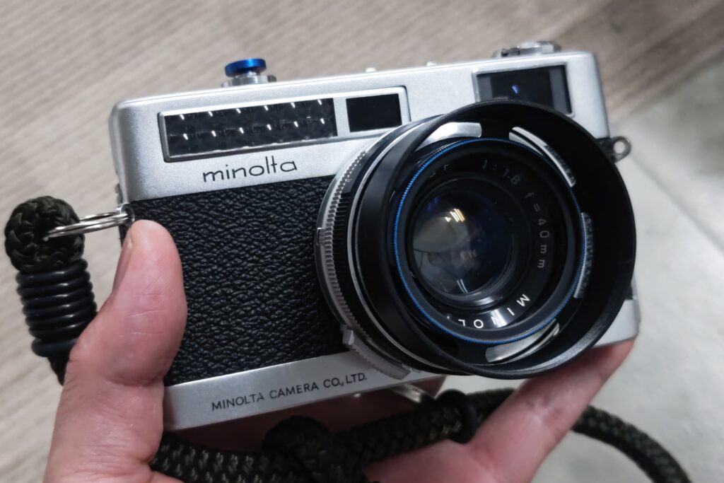 フィルムカメラレビュー】スタイリッシュでコンパクト、写りも最高の