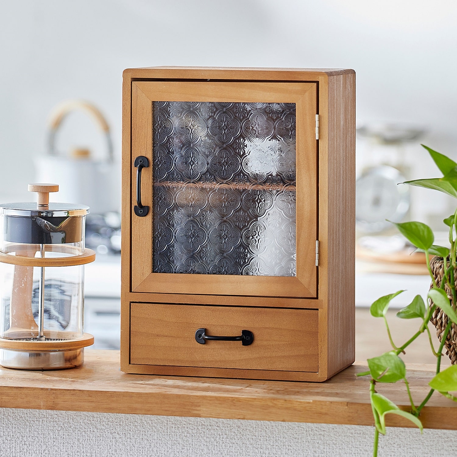 天然木とレトロガラスのミニキャビネット｜通販のベルメゾンネット