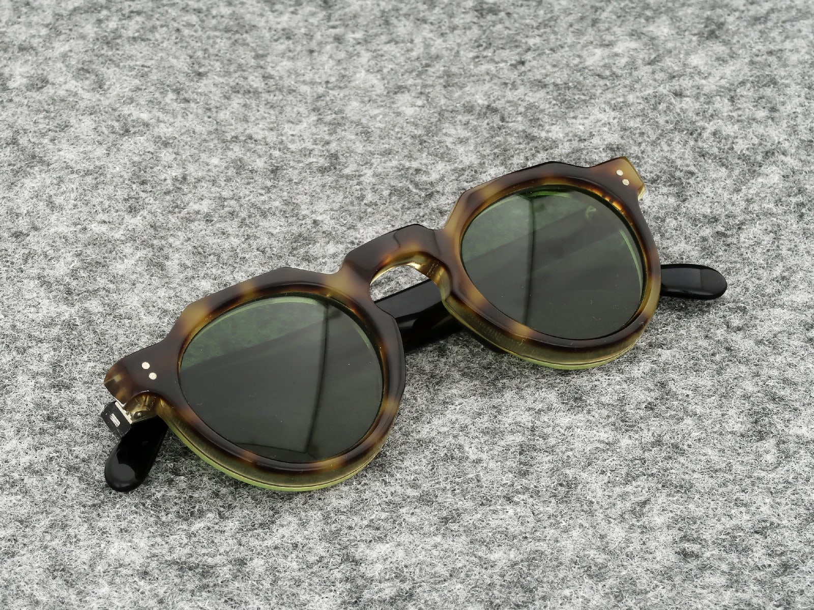 Lesca VINTAGE レスカ ヴィンテージの記事一覧 | メガネのセレクト