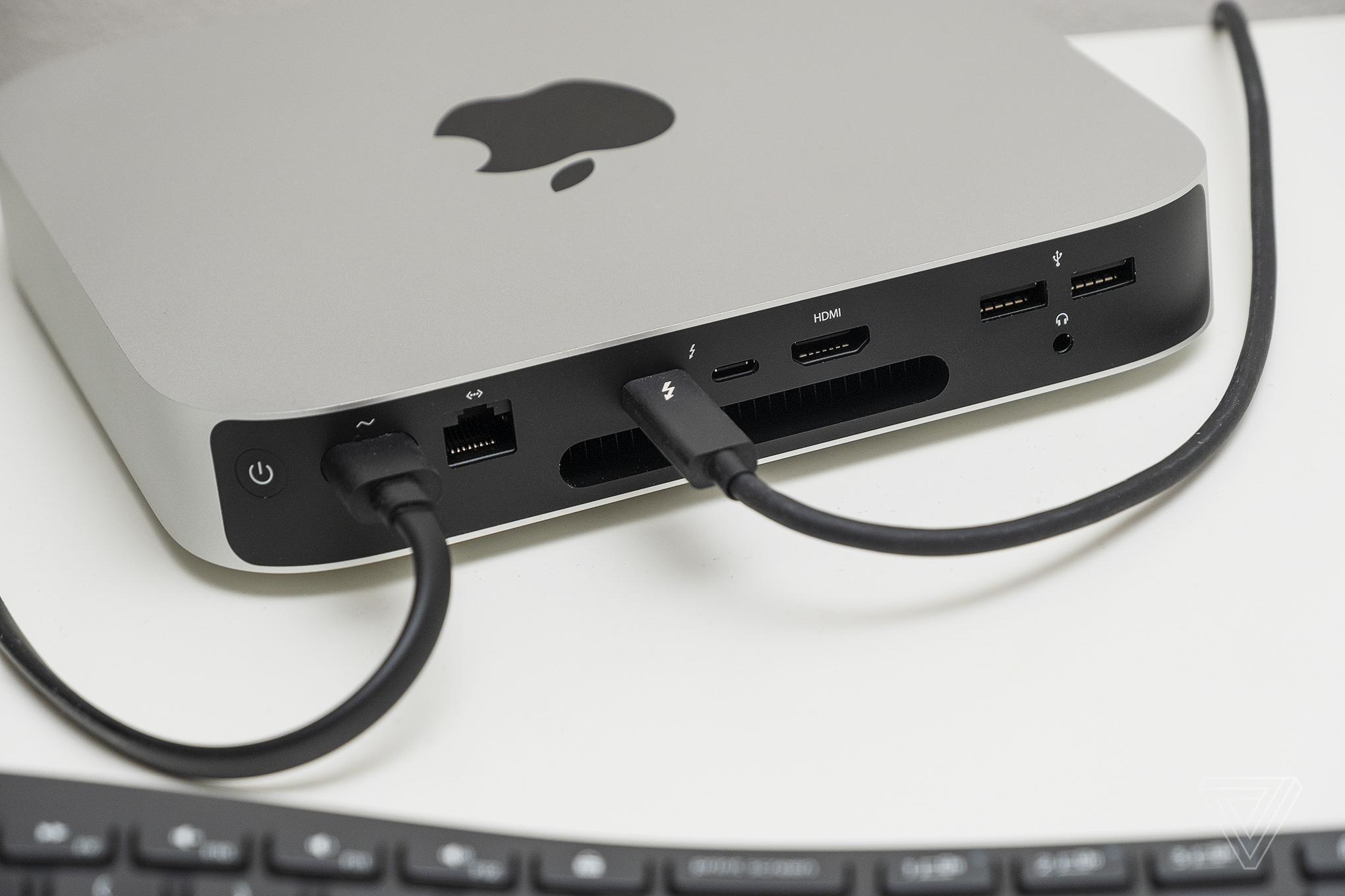 Apple Mac mini with M1 review: over-performer | The Verge