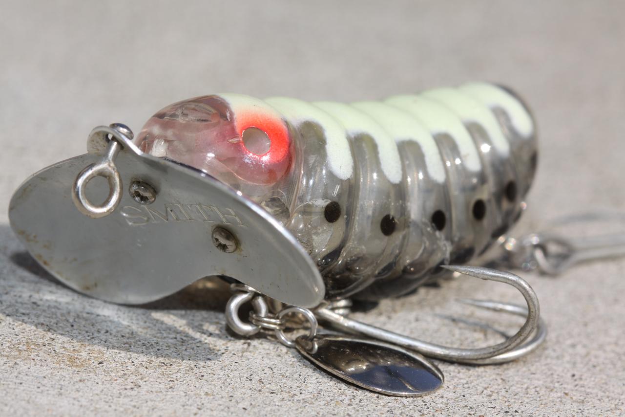 ナマズを狙うなら金属回転パーツを使ったルアーチューンがキモ