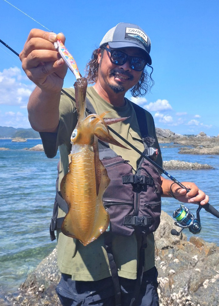 24エメラルダスAIR】エギングにおける『アタリを出す為の竿』とは一体