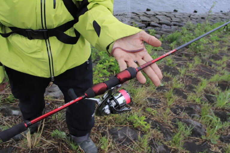 自重58g！史上最軽量！】羽根のような軽さを持つ「超セコ釣りロッド