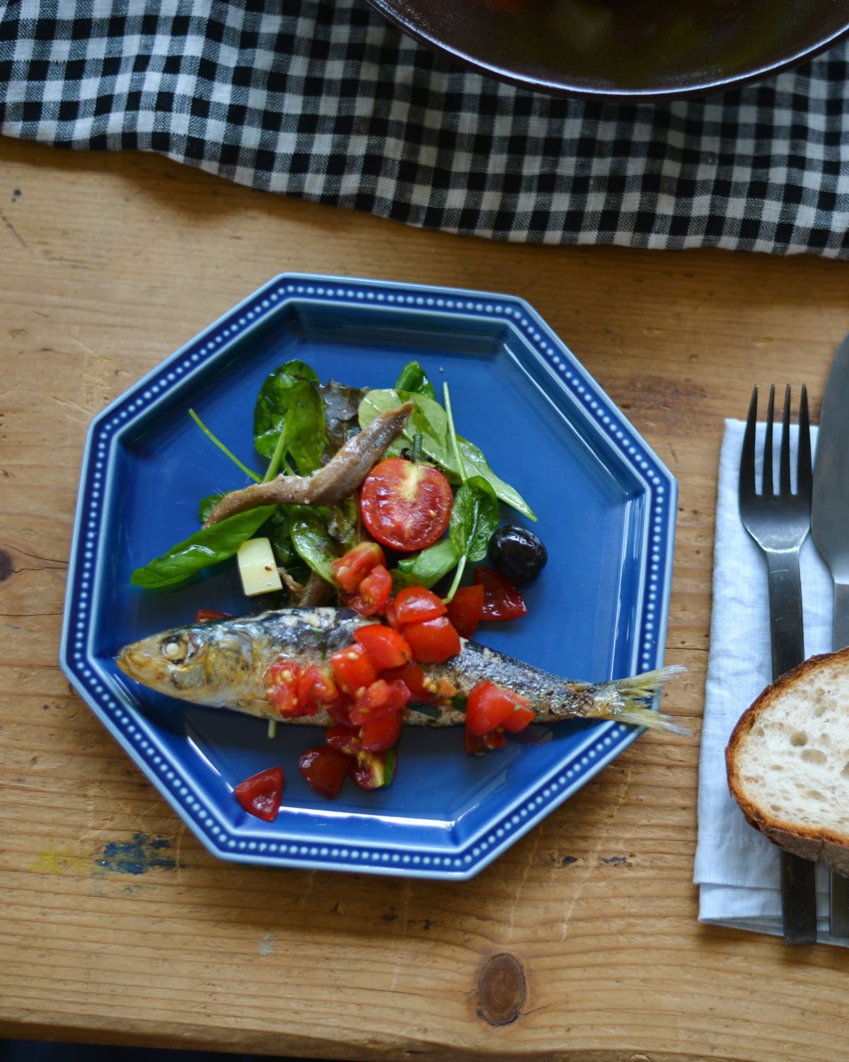 レコメンド :: 夏の器・青い器 :: ガティ プレート - マルミツウェブ