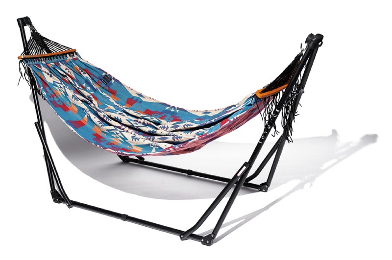 国内初！「PENDLETON®︎」の自立式ハンモックが新登場。ハンモックの