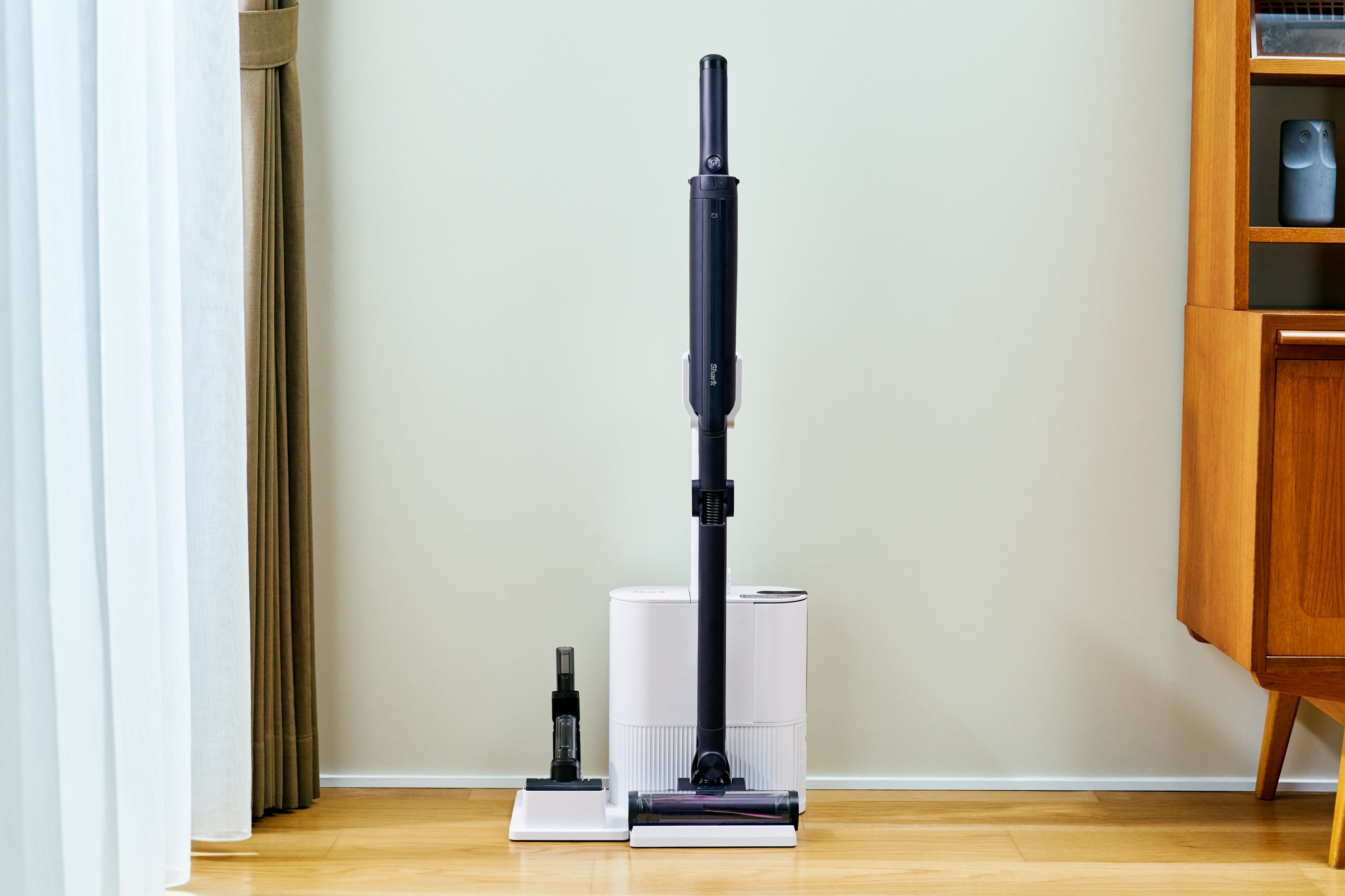 軽くても妥協のない強力な掃除力 壁際が掃除しやすい「エッジセンサー