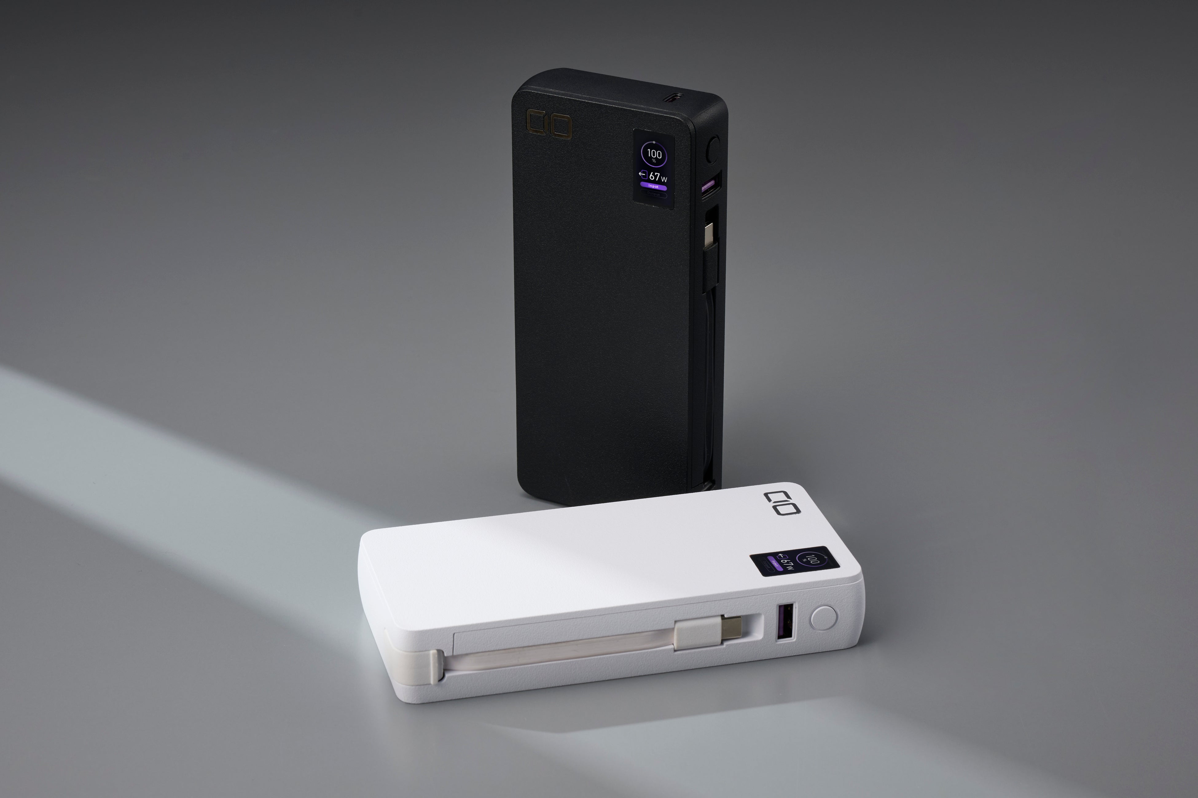 株式会社CIO】最大100Wの入出力に対応したケーブル内蔵大容量モバイル