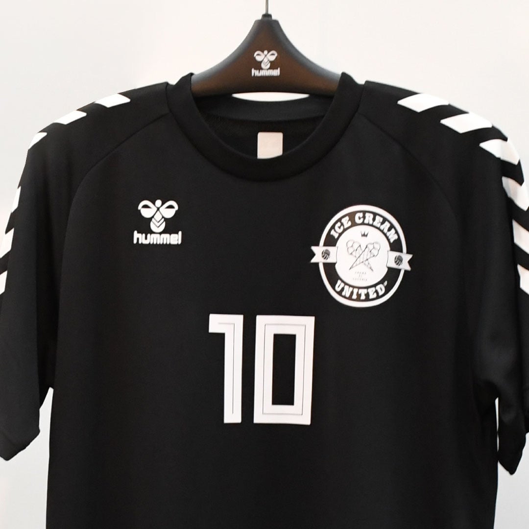 ルーカス・ポドルスキに会える。ヒュンメル×アイスクリーム